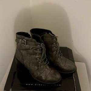 Diba - pewter lace up bootie size 10